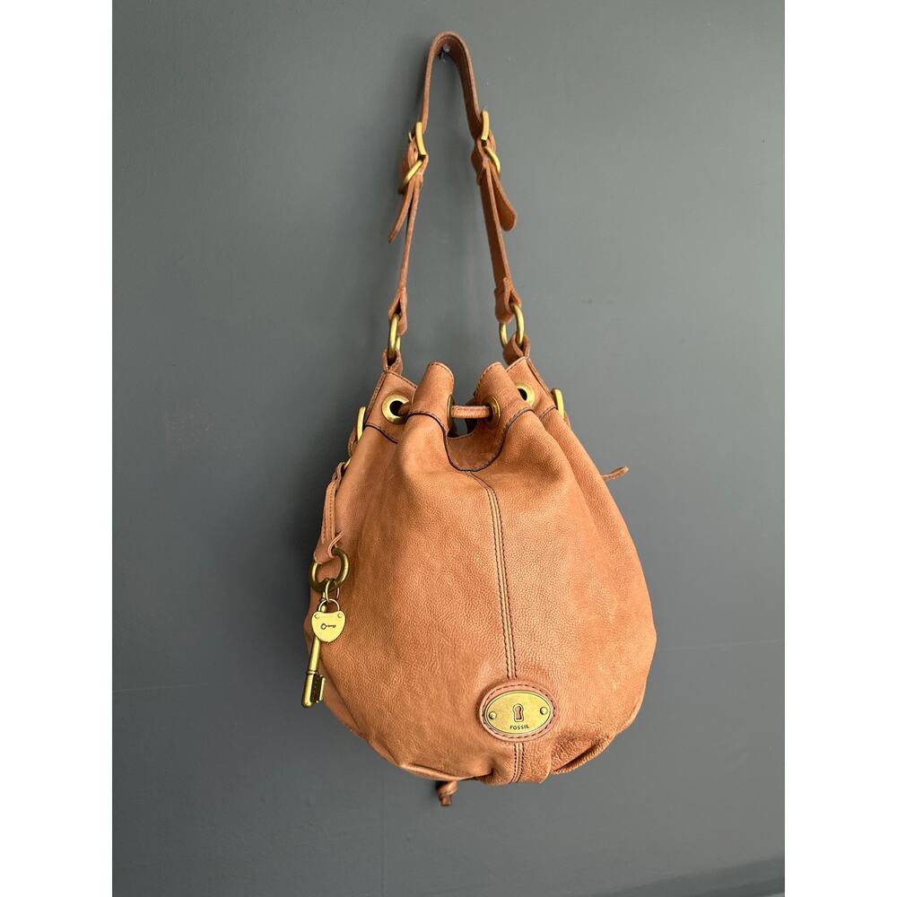 Vintage Fossil Maddox Drawstring Shoulder Bucket Bag in Tan Genuine Leather